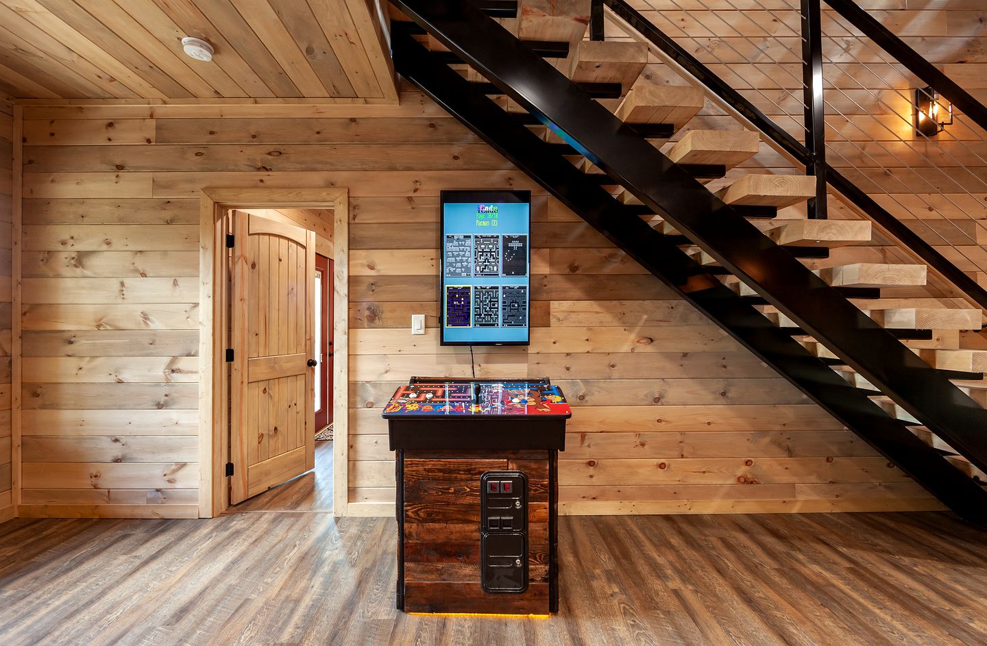 Sevierville Splendor: Luxurious Cabin Getaway Offering Breathtaking Views and Unparalleled Amenities