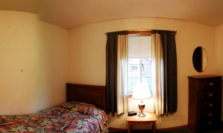 Cabins (Wisconsin Dells, Wisconsin, United States)