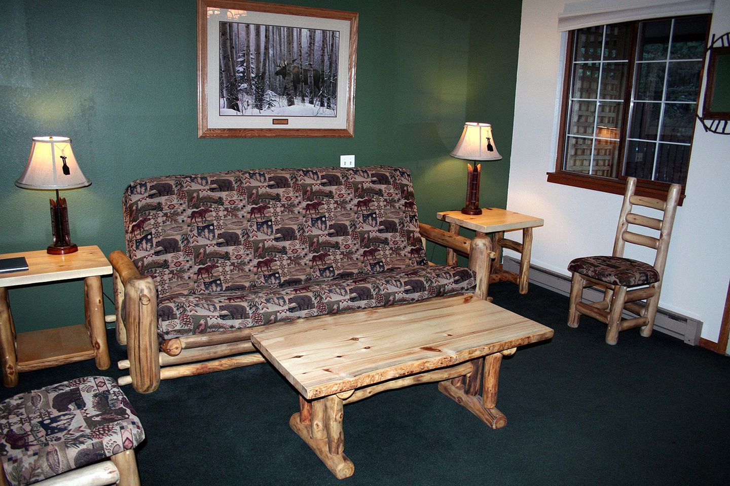 Dog-Friendly Quirky Cabin with Hot-Tub Nestled in the Trees of the Nearby Rocky Mountain National Park, Colorado