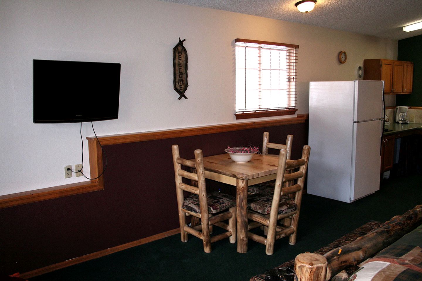 Pet-Friendly Cozy Cabin Escape in the Rocky Mountains National Park, Colorado