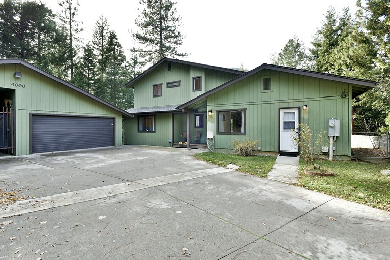 Vacation Rentals (United States of America, Dunsmuir, California)