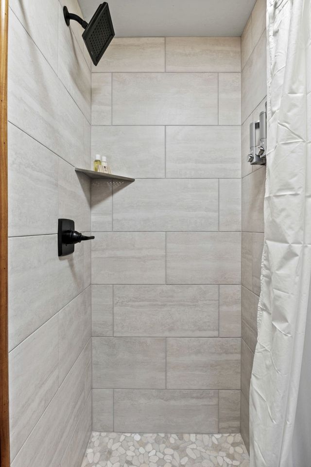 Trailside Cabin Escape with Stunning Views and Easy Adventure Access in Colorado Springs, Colorado