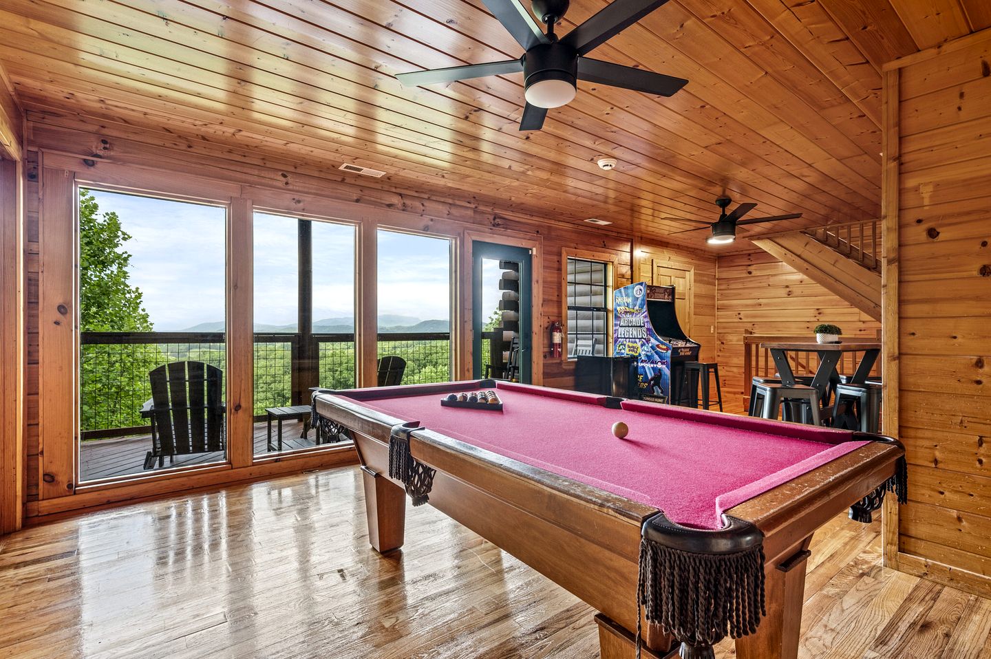 Impressive Cabin with Indoor Swimming Pool and Pool Table in Sevierville, Tennessee