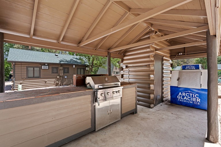 Cabins (United States of America, Colorado Springs, Colorado)