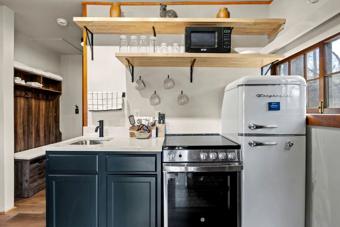 Enchanting Rustic Cabins with Outdoor Gathering Areas near Garden of the Gods in Colorado Springs, Colorado