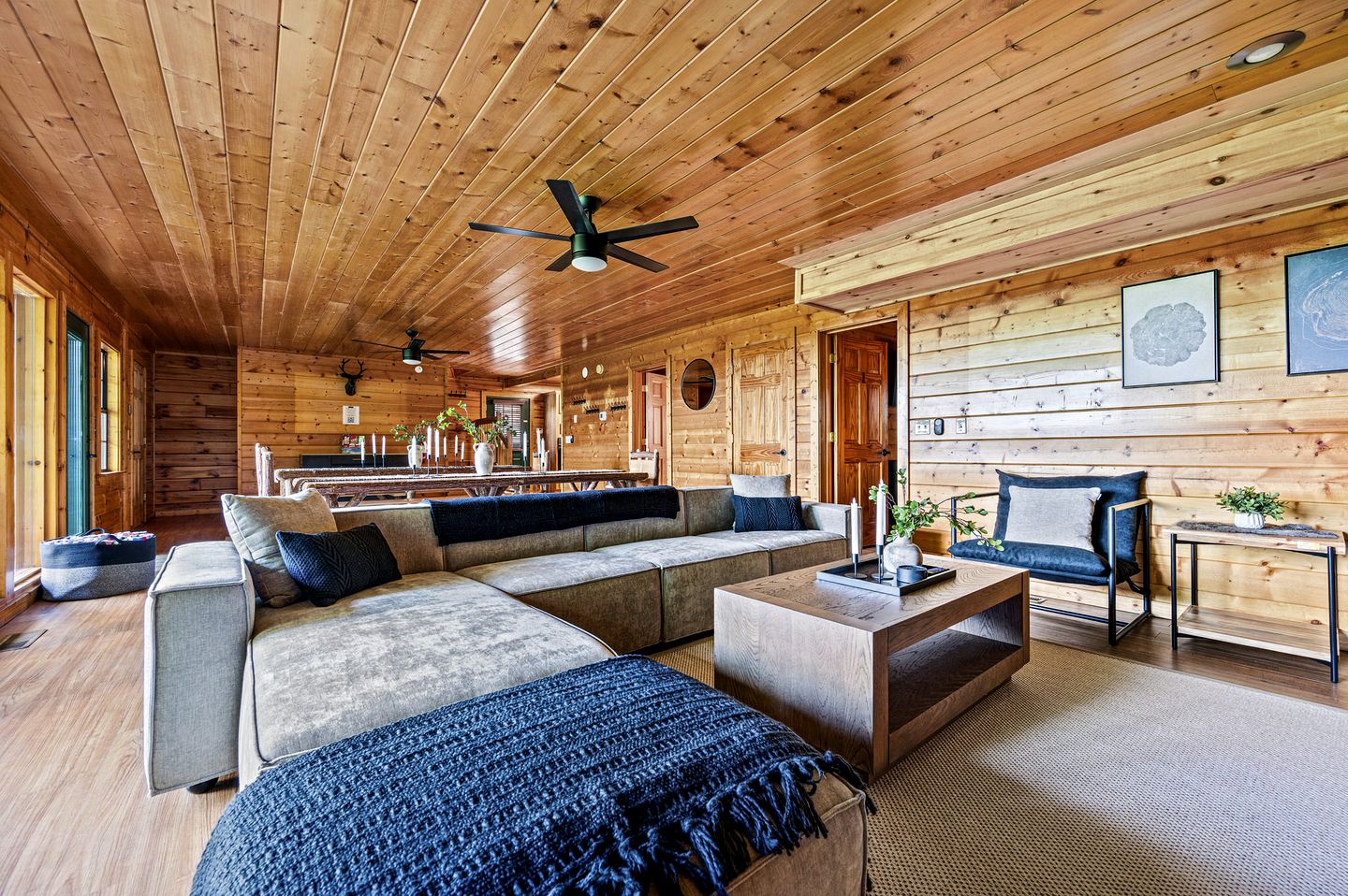 Impressive Cabin with Indoor Swimming Pool and Pool Table in Sevierville, Tennessee