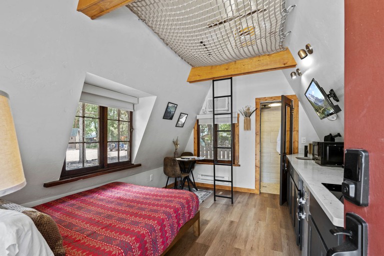 Cabins (United States of America, Colorado Springs, Colorado)