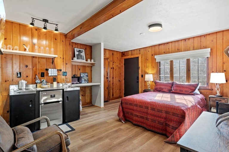 Cabins (United States of America, Colorado Springs, Colorado)