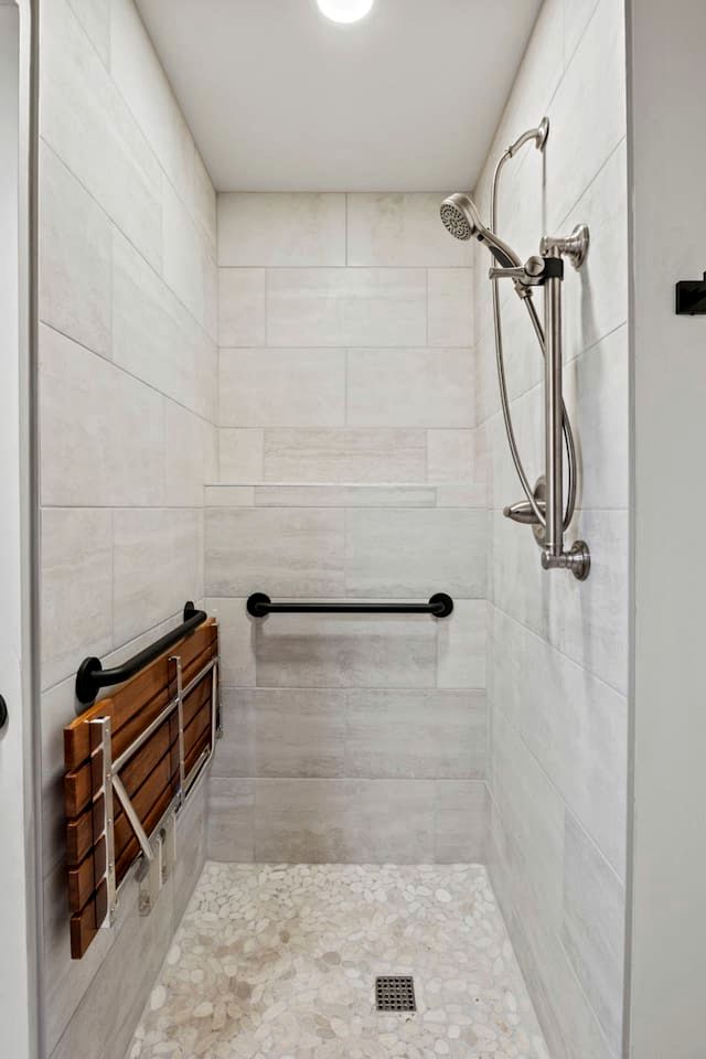 Tranquil Nature Cabins with Family-Friendly Features near Garden of the Gods in Colorado Springs, Colorado