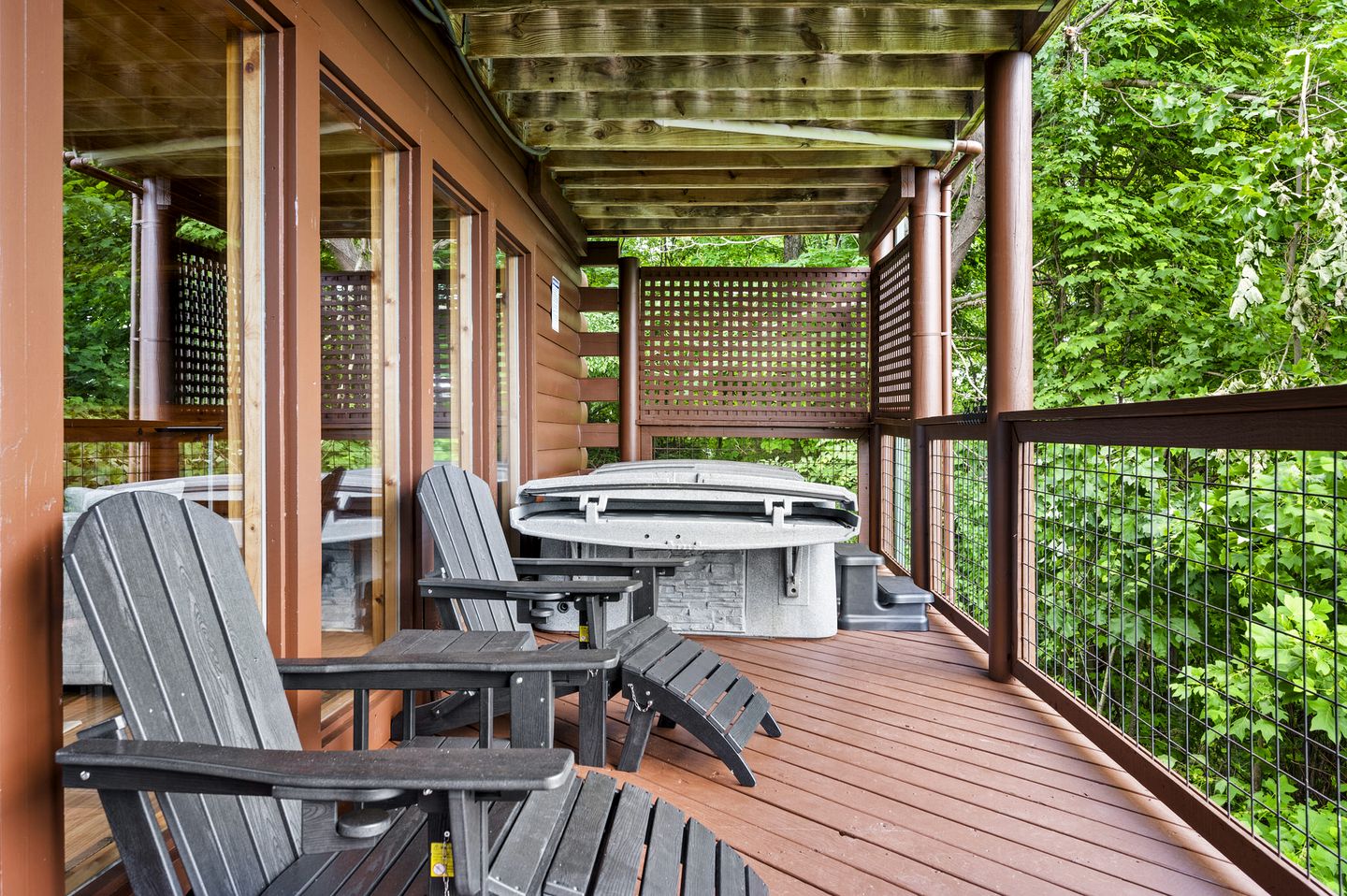 Impressive Cabin with Indoor Swimming Pool and Pool Table in Sevierville, Tennessee