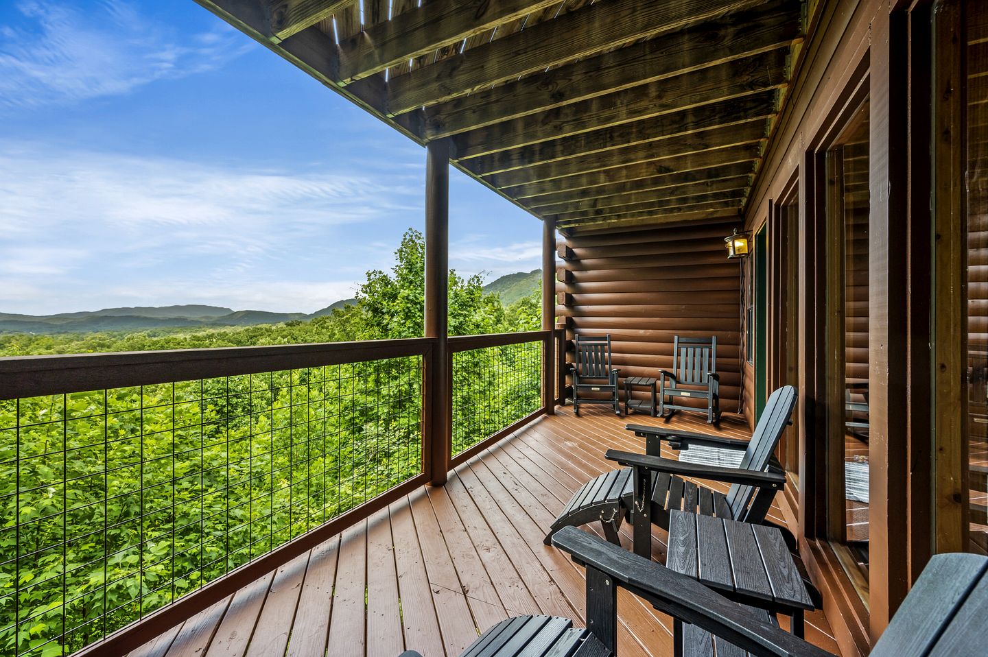 Impressive Cabin with Indoor Swimming Pool and Pool Table in Sevierville, Tennessee
