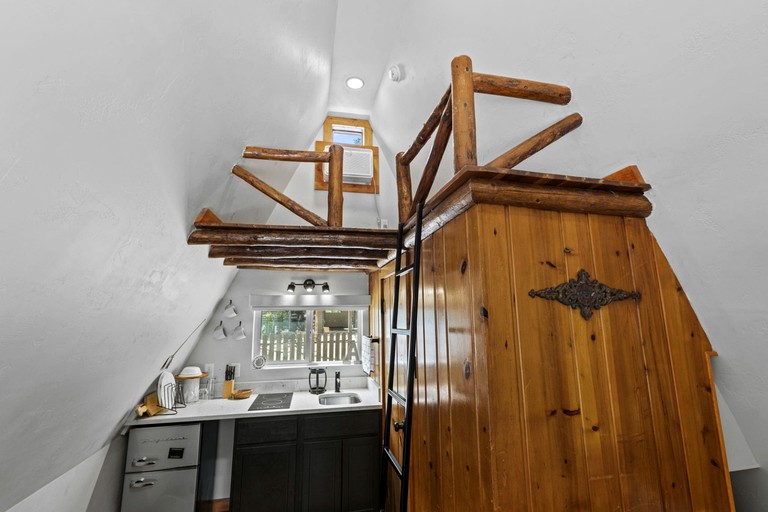 Cabins (United States of America, Colorado Springs, Colorado)