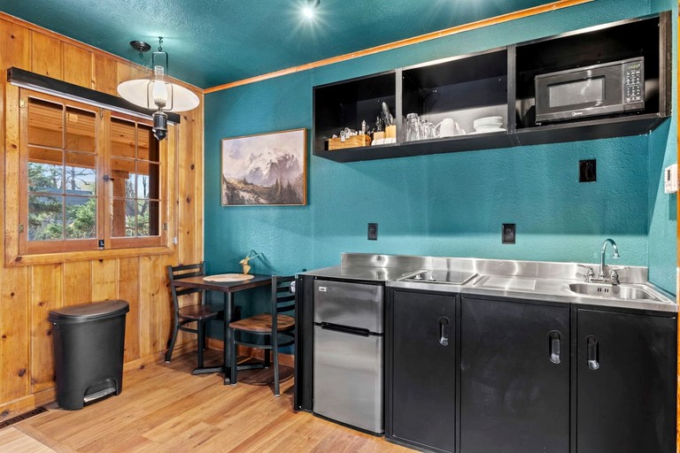 Cabins (United States of America, Colorado Springs, Colorado)