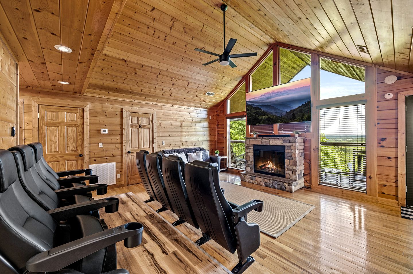 Impressive Cabin with Indoor Swimming Pool and Pool Table in Sevierville, Tennessee