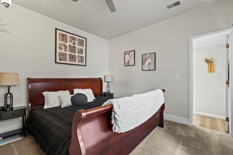 Cabins (United States of America, Colorado Springs, Colorado)