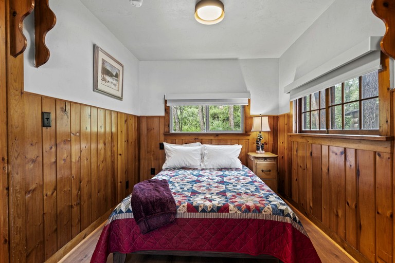 Cabins (United States of America, Colorado Springs, Colorado)