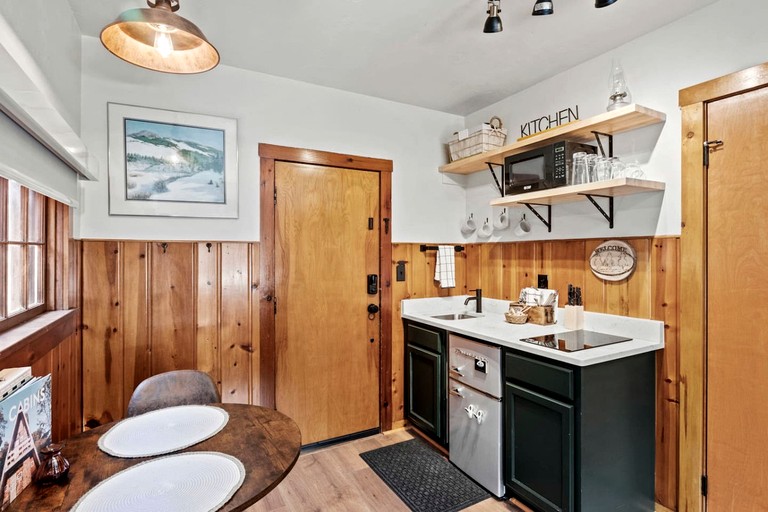 Cabins (United States of America, Colorado Springs, Colorado)