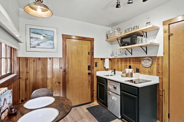 Cabins (United States of America, Colorado Springs, Colorado)