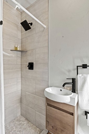 Cabins (United States of America, Colorado Springs, Colorado)