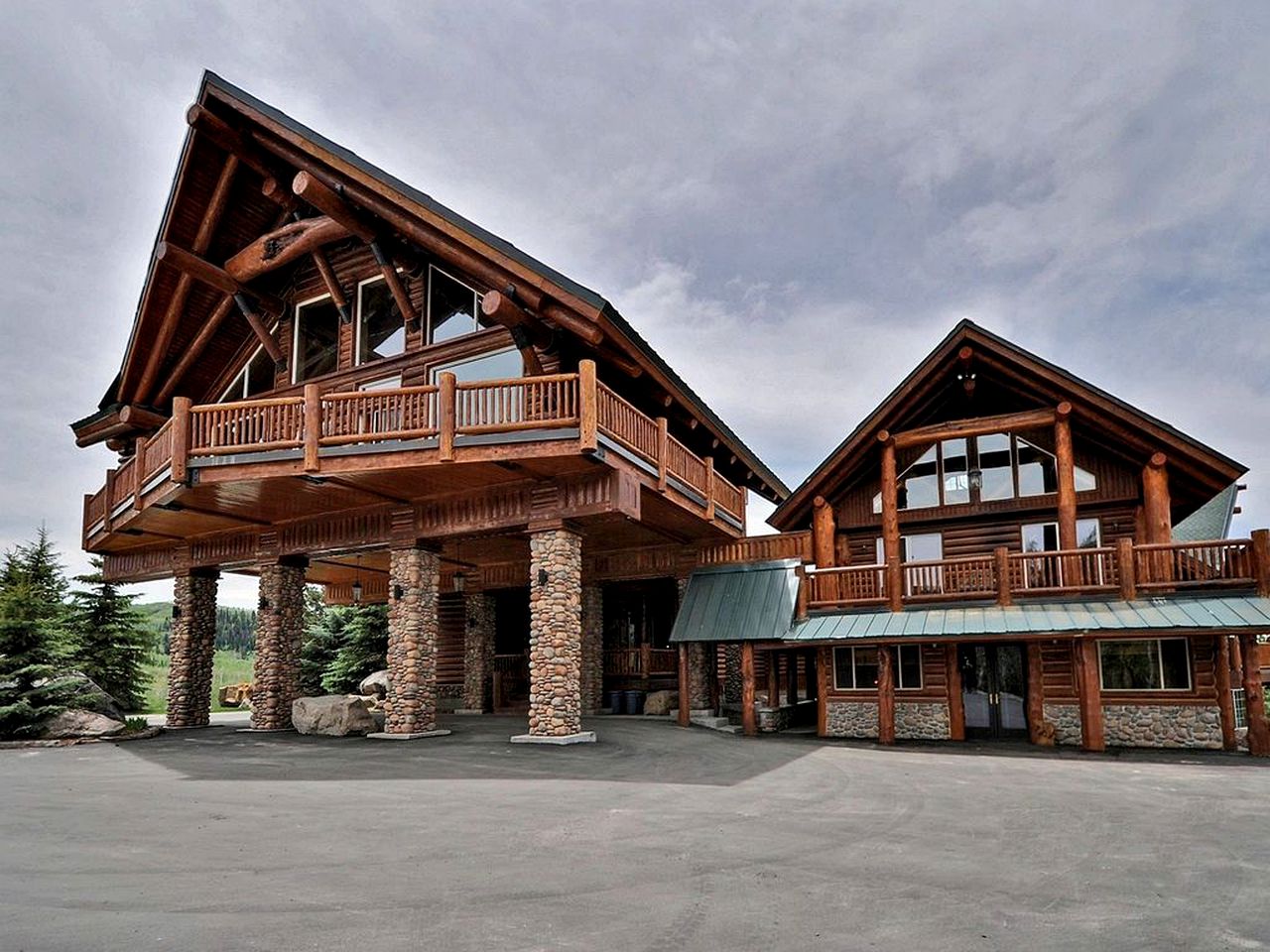 Unique Lodge Accommodation near Heber City, Utah