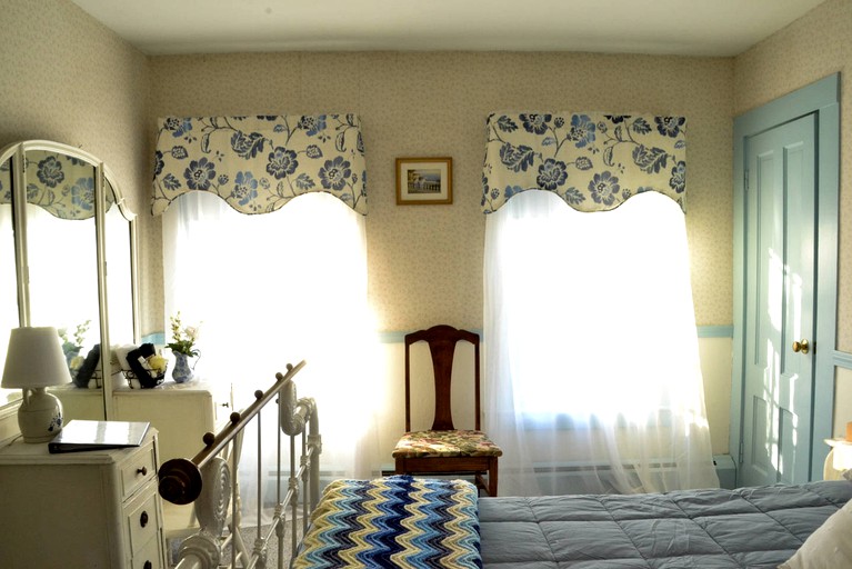 Nature Lodges (Hollis, New Hampshire, United States)