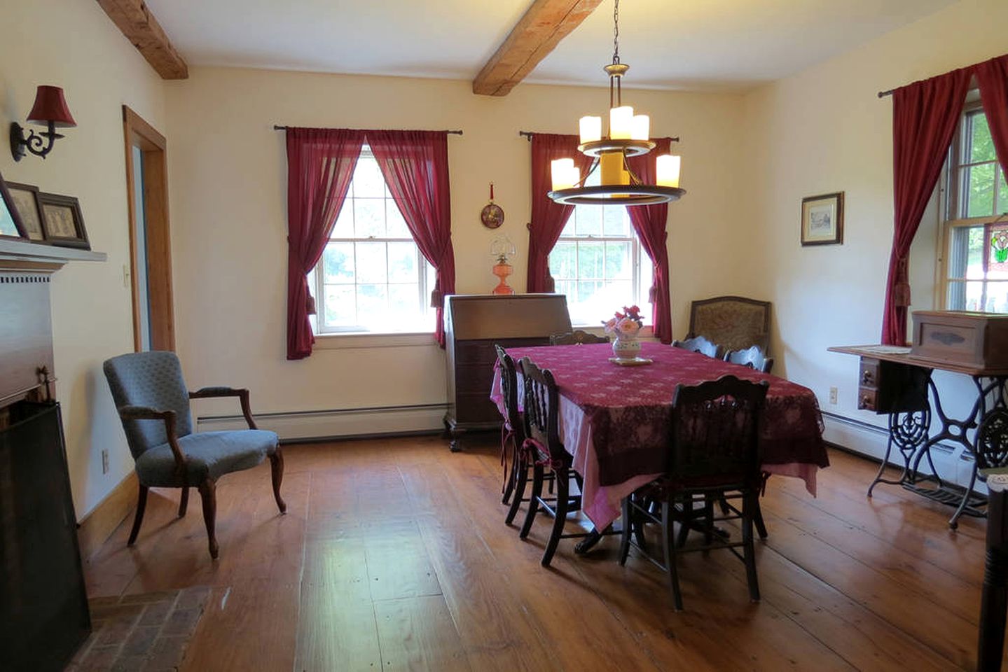 Spacious Suite Rental in a Cozy Bed and Breakfast near Nashua, New Hampshire