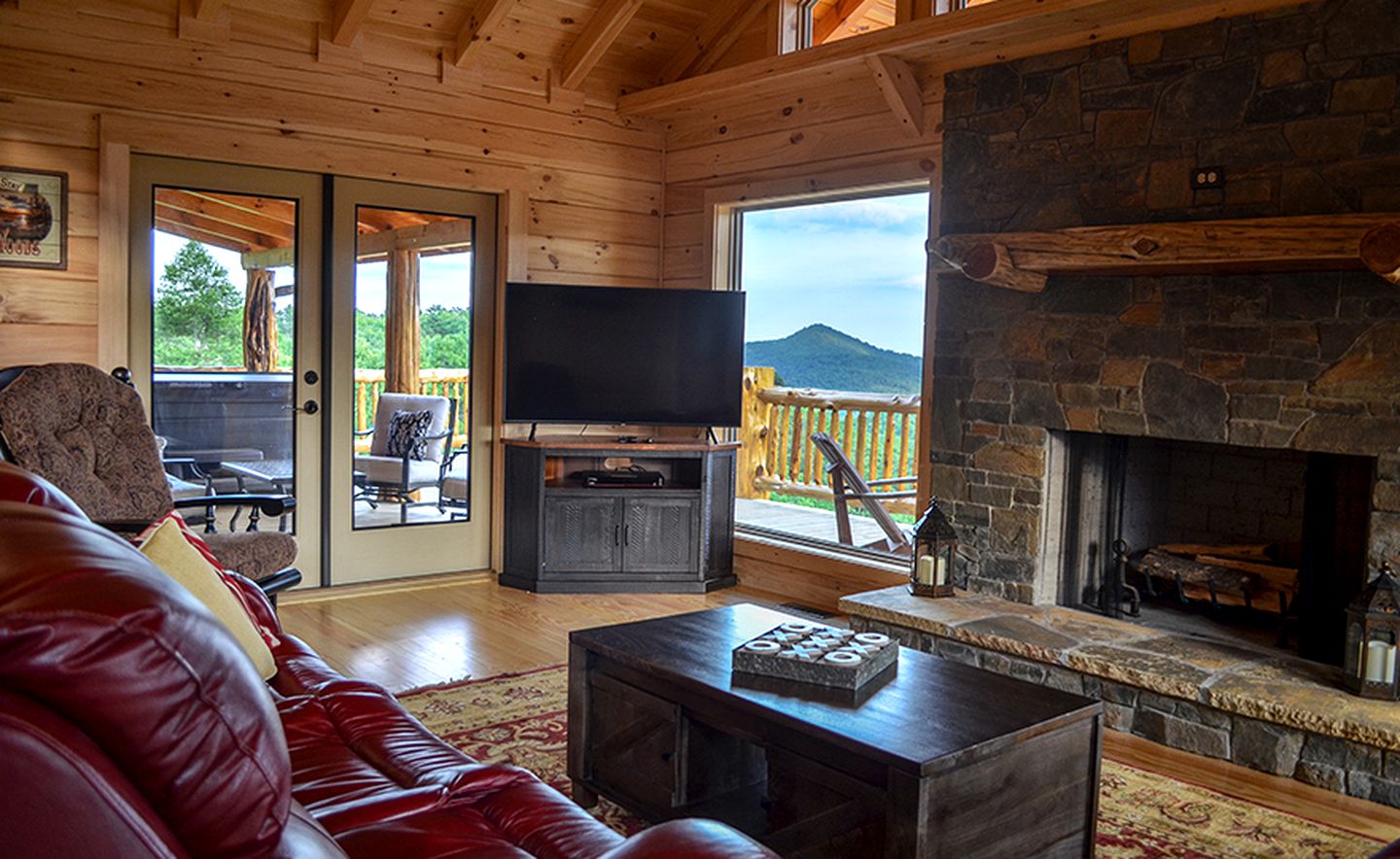 Serenity Awaits: Secluded Cabin Rental in Black Mountain, North Carolina