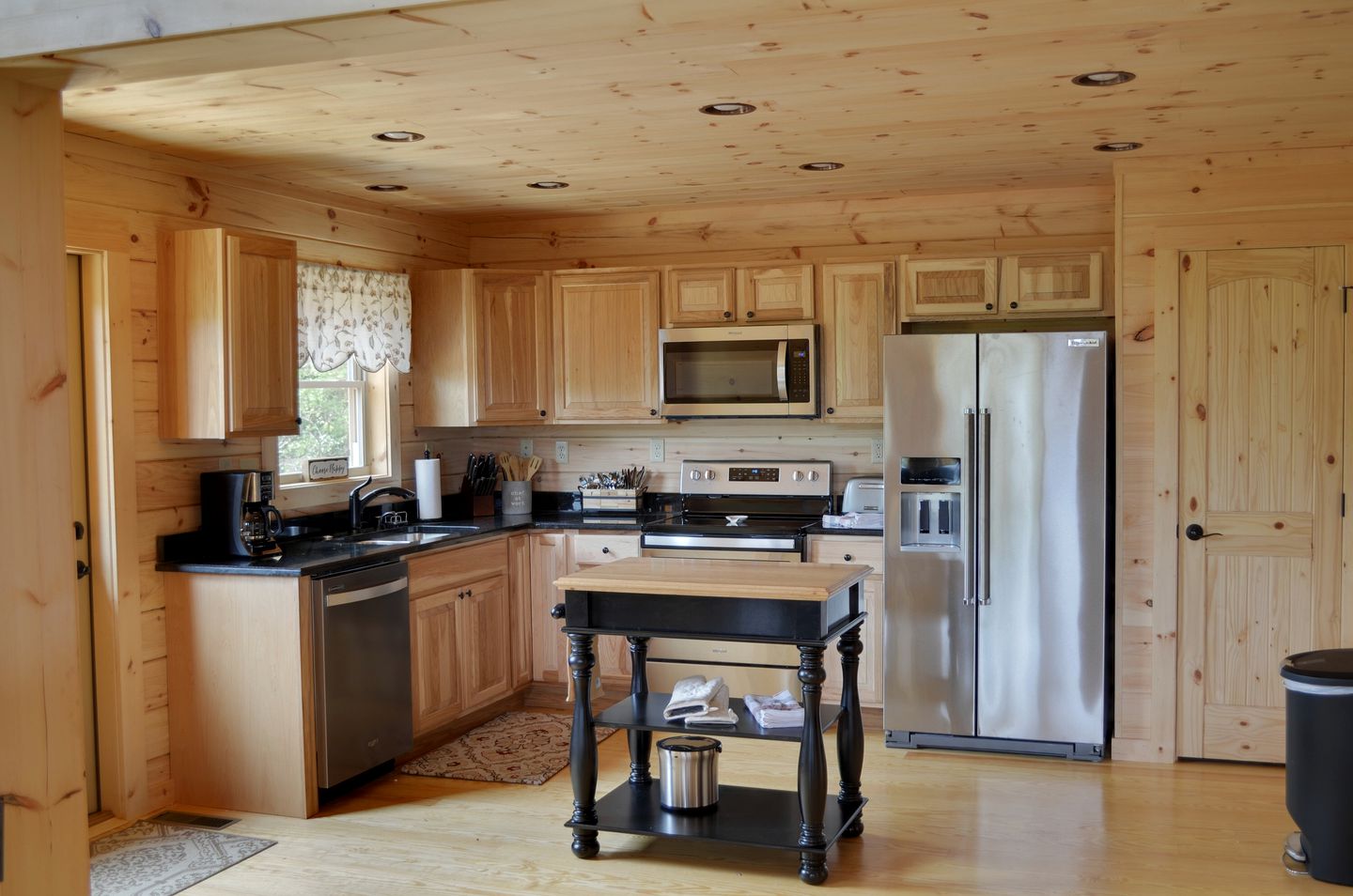 Serenity Awaits: Secluded Cabin Rental in Black Mountain, North Carolina