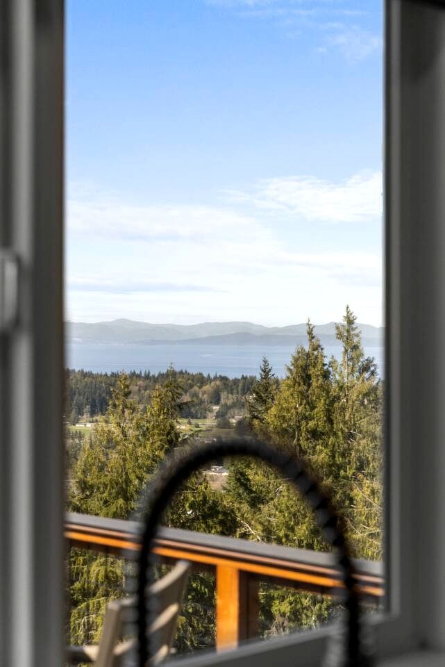 Serene Tiny Retreat with Strait Views & Hot Tub near Tongue Point, Clallam County, Washington