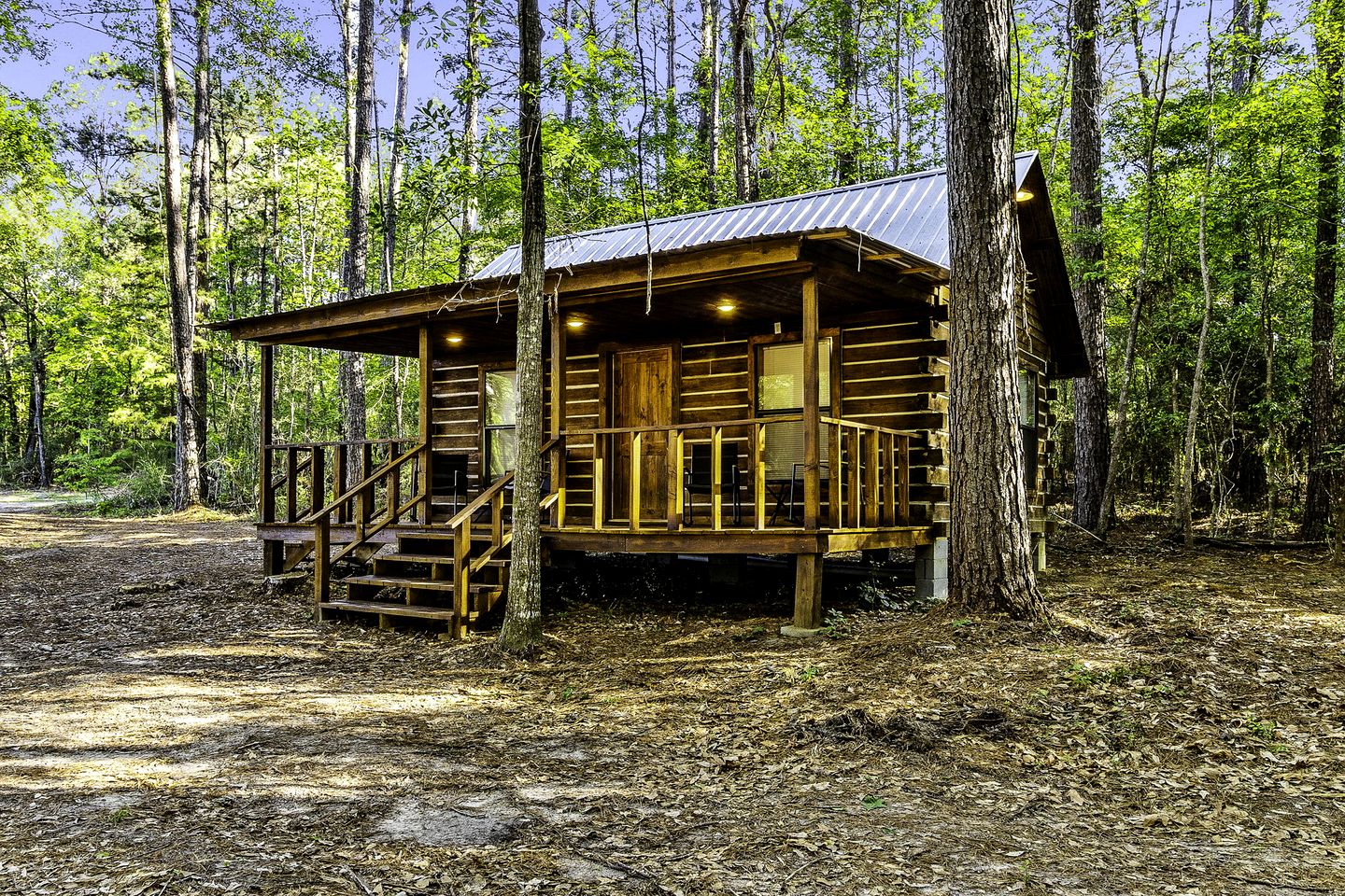 Secluded Cabin Retreat Near Big Thicket & Naskila Casino in Livingston, Texas