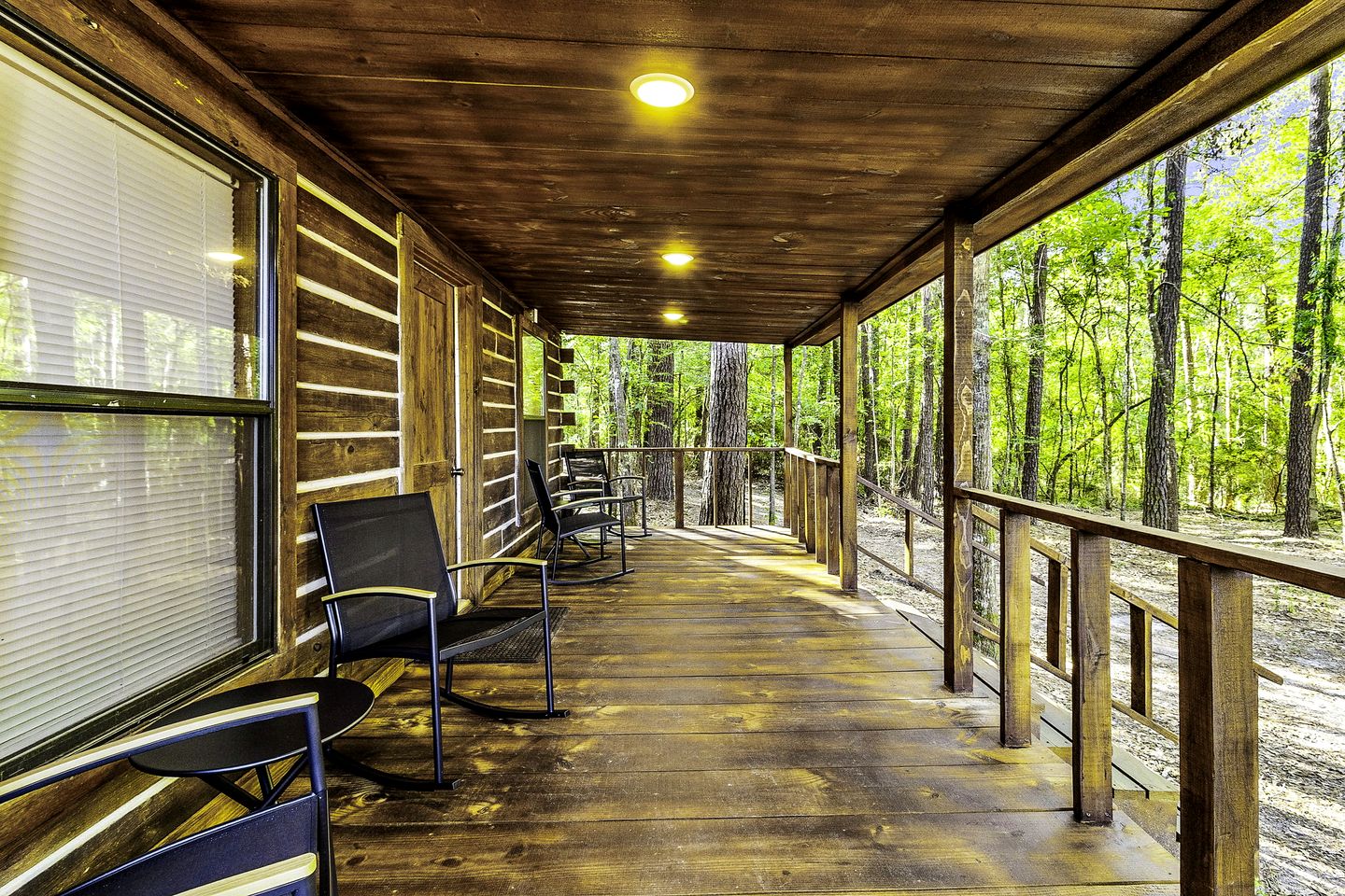 Secluded Cabin Retreat Near Big Thicket & Naskila Casino in Livingston, Texas