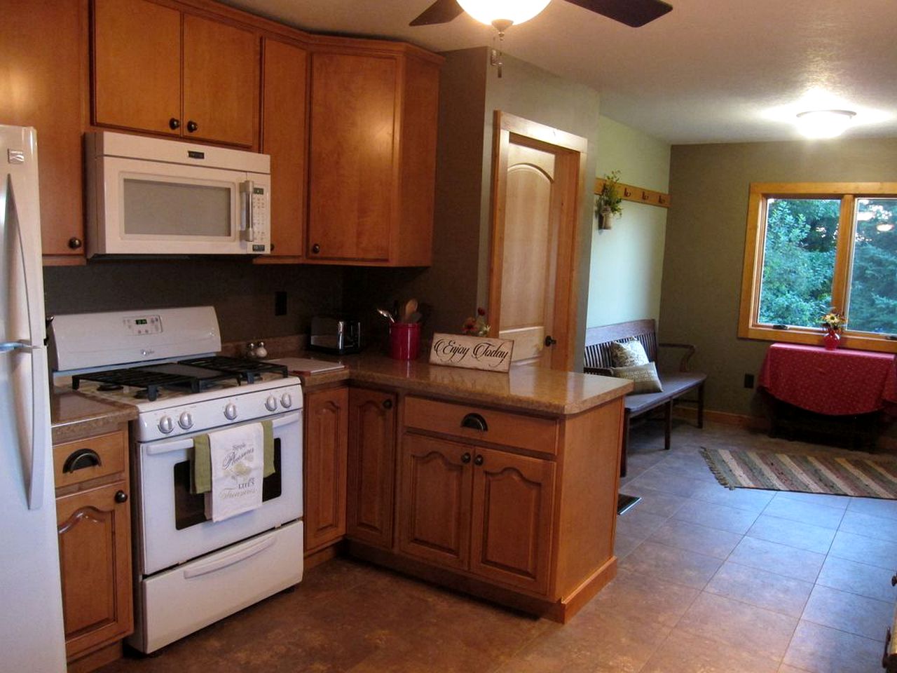 Cozy Cabin Rental with Gorgeous Farmland Views near Barronett, Wisconsin