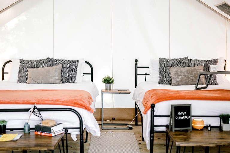 Tented cabin (United States of America, Sarasota, Florida)