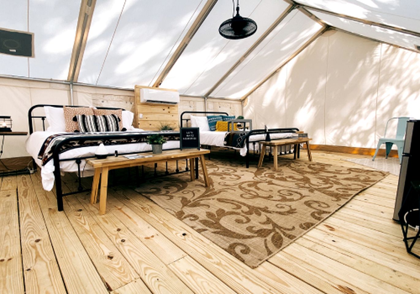 Fantastic Tented Cabin with Fire Pit in Sarasota, Florida