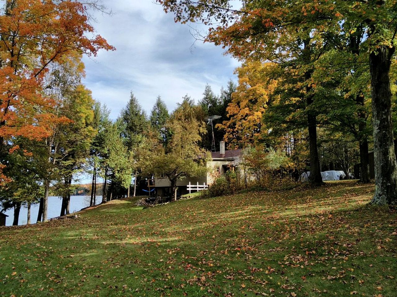 Lakefront Cottage Rental in Pickerel, Wisconsin