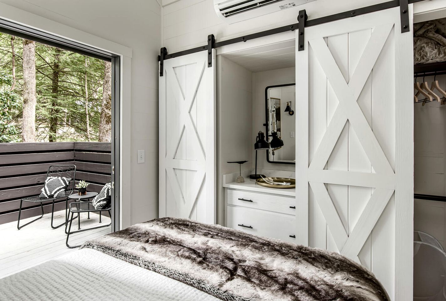 Embrace Nature in this Amazing Cottage in Tracy City, Tennessee