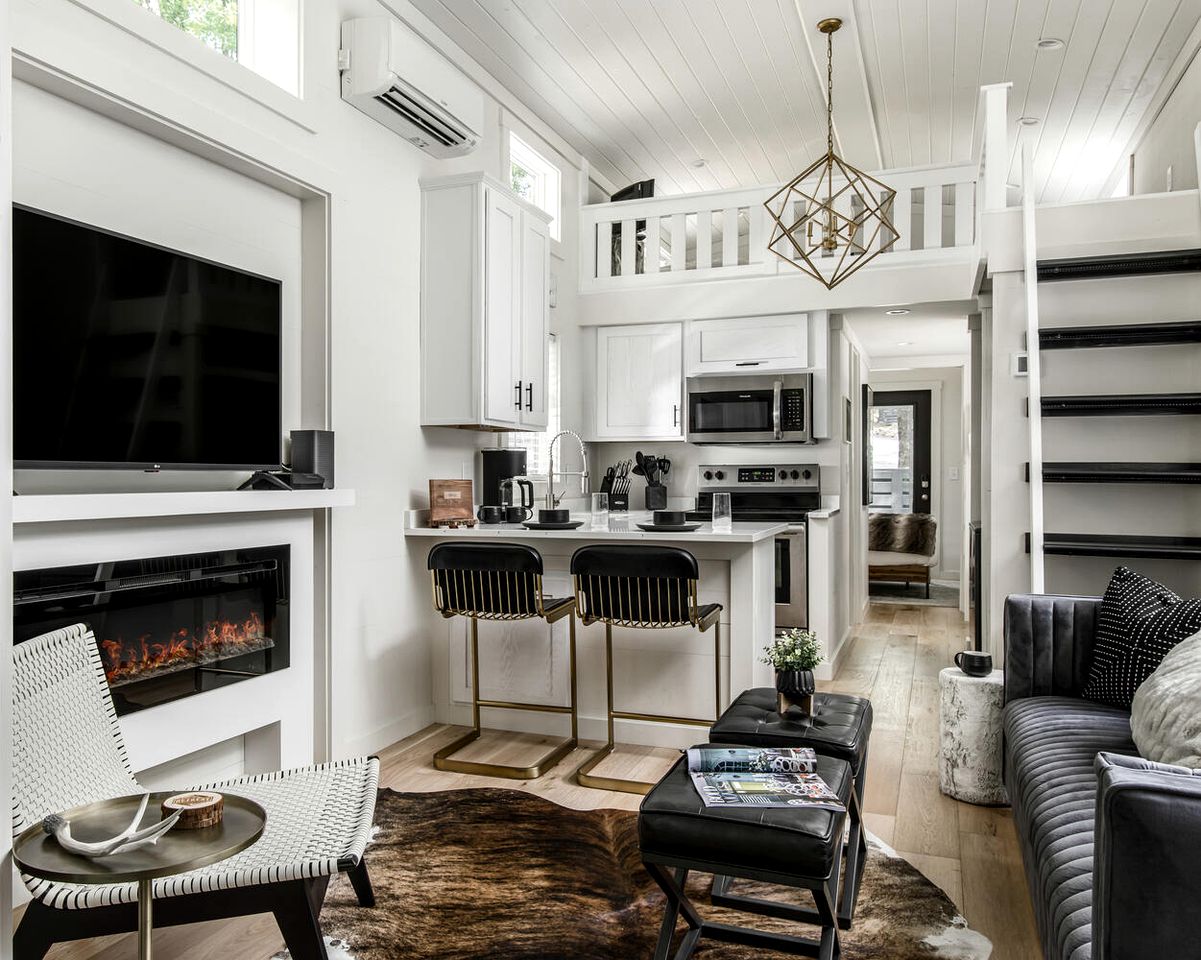 Embrace Nature in this Amazing Cottage in Tracy City, Tennessee