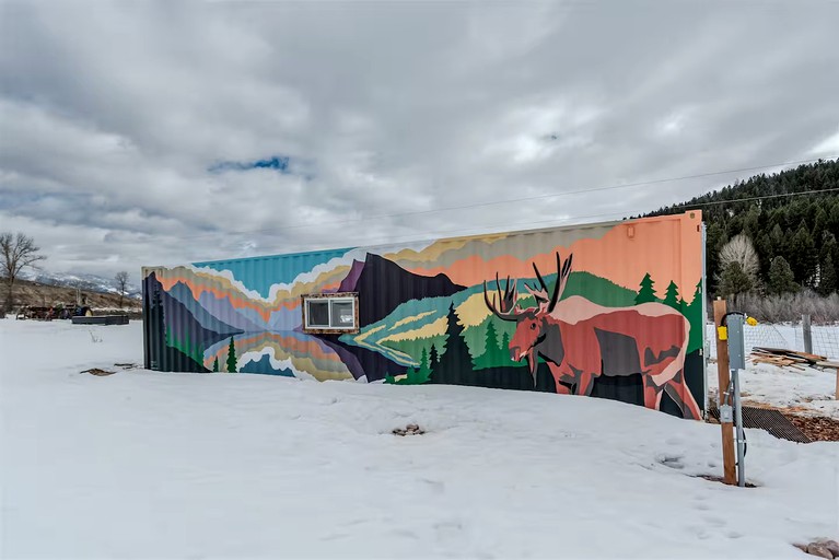Containers (United States of America, Ovando, Montana)