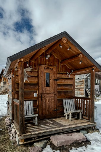 Containers (United States of America, Ovando, Montana)
