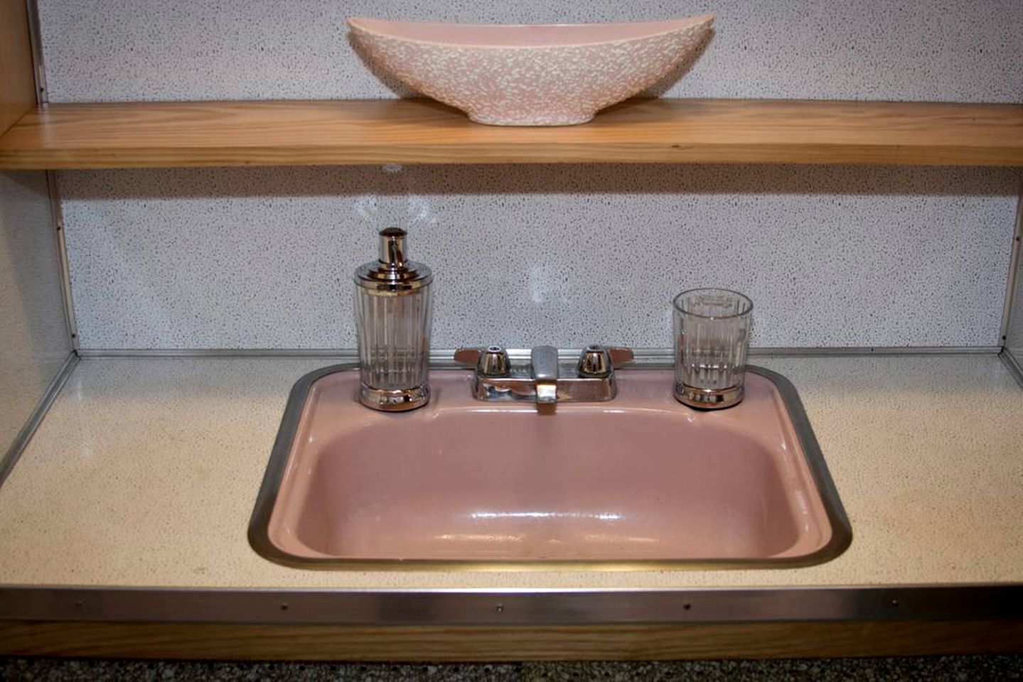 Stunning Vintage Trailer for a Glamping Getaway in Denison, Texas