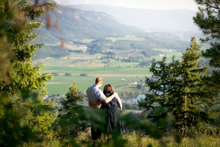 Cabins (Salmon Arm, British Columbia, Canada)