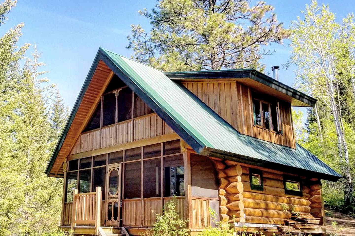 Pet-Friendly Cabin for an Off-Grid Getaway near Salmon Arm, British Columbia