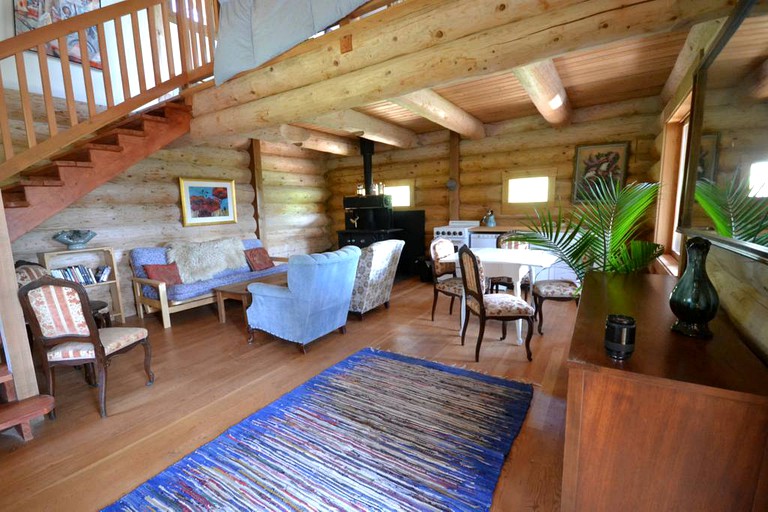 Cabins (Salmon Arm, British Columbia, Canada)