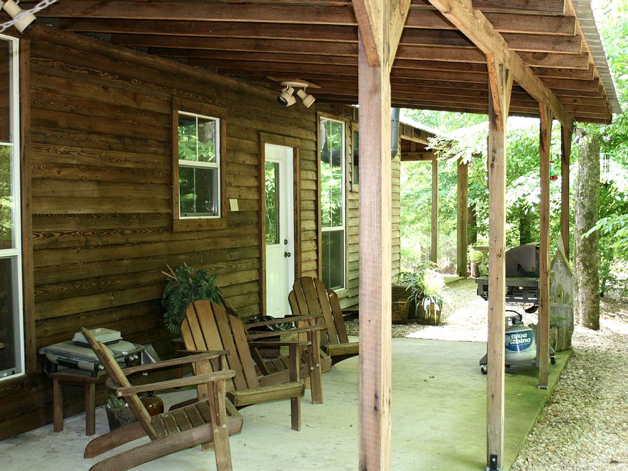 Secluded Forest Cabin Rental with Seasonal Pool near Natchez, Mississippi