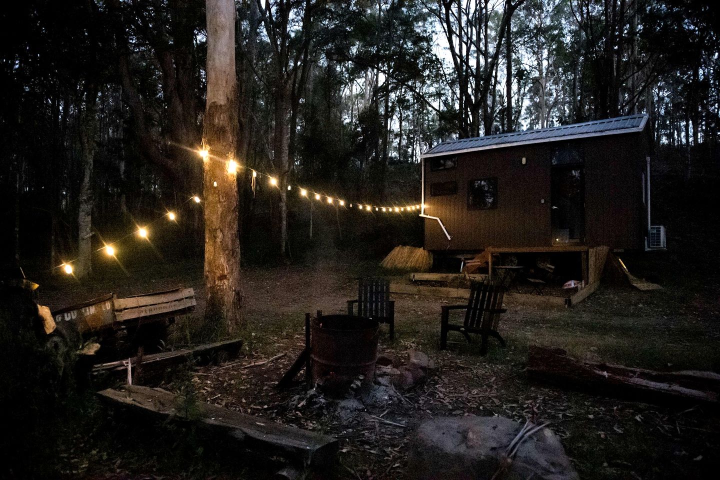 Magnificent Riverfront Tiny House with Fire Pit in Eagleton, New South Wales