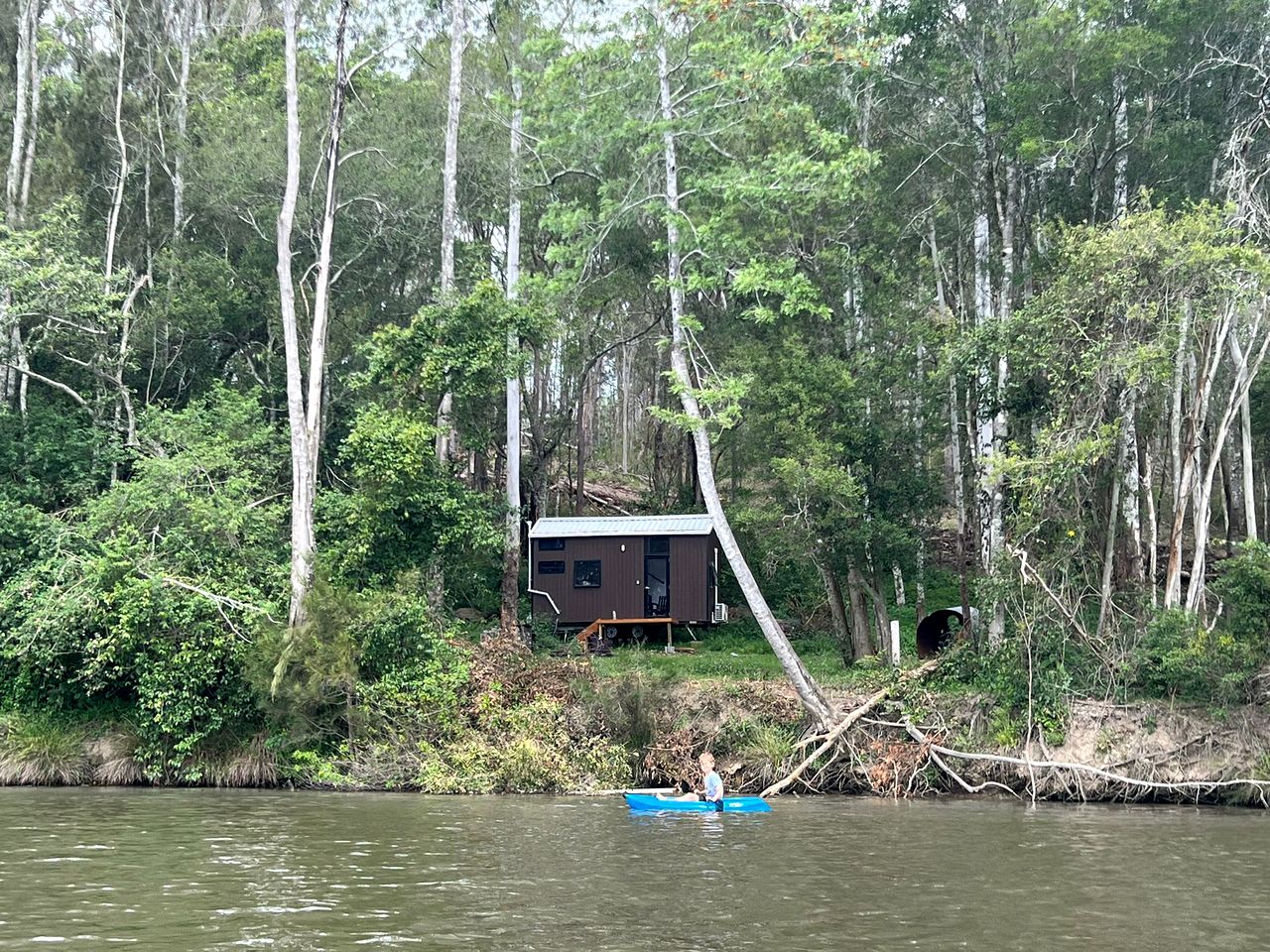 Magnificent Riverfront Tiny House with Fire Pit in Eagleton, New South Wales