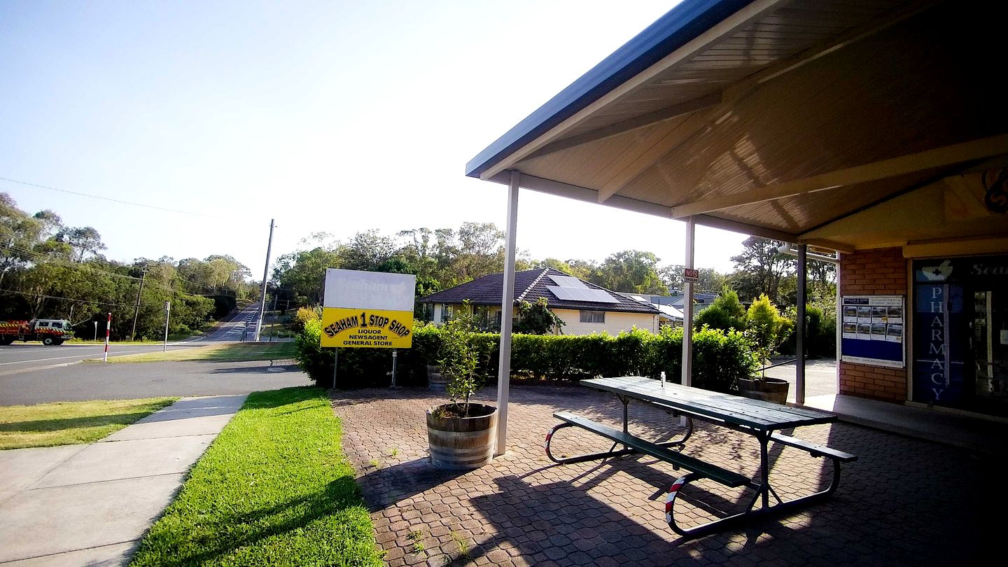 Magnificent Riverfront Tiny House with Fire Pit in Eagleton, New South Wales