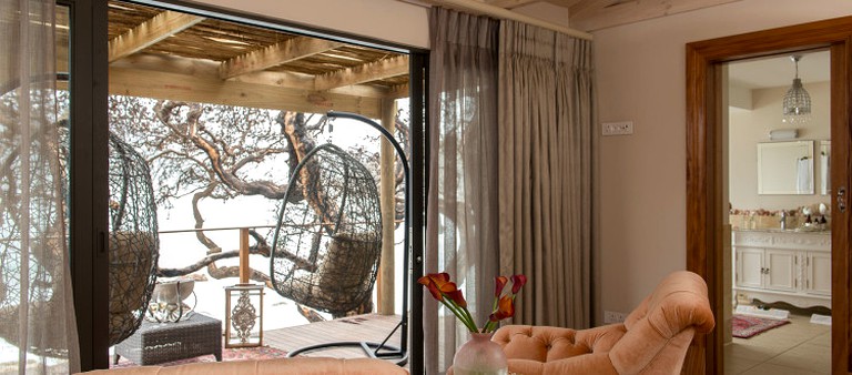 Glamping in South Africa: accommodation near the water in Cape Town