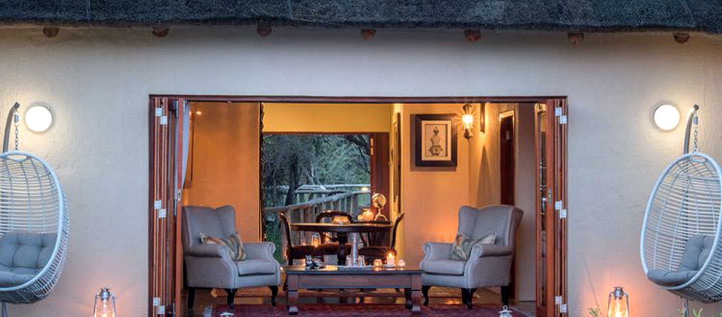 Two-Bedroom Luxury Suite Rental on Manyeleti Game Reserve in South Africa