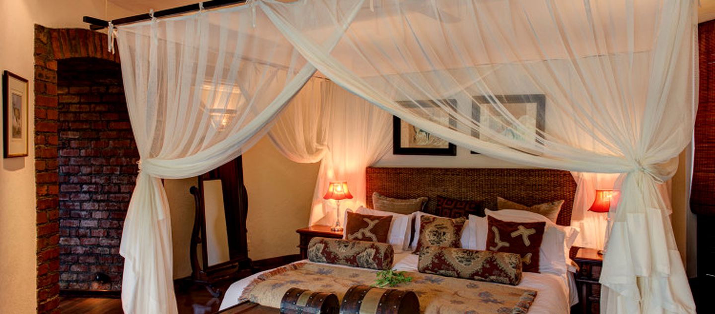Romantic Getaway for Adventure and Wildlife Lovers near Cortenburg, South Africa